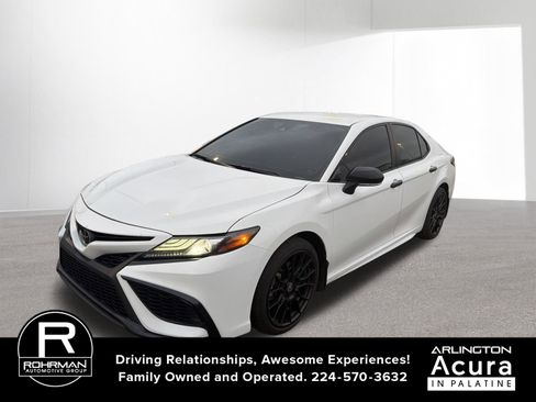 Used 2023 Toyota Camry SE w/ Convenience Package image 1