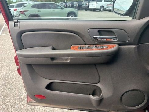 Used 2007 Chevrolet Avalanche LT RWD image 9