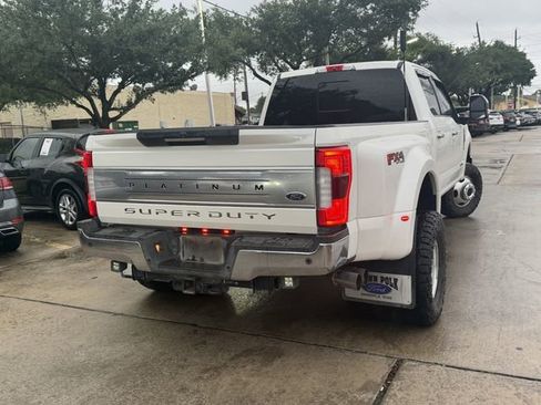 Used 2019 Ford F350 Platinum w/ Platinum Ultimate Package AWD/4WD image 5