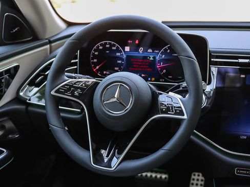 New 2025 Mercedes-Benz E 450 4MATIC All-Terrain Wagon image 14