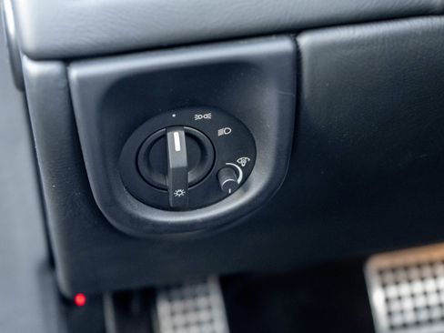 Used 2009 Aston Martin DB9 Volante image 16