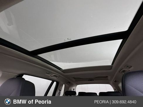 Used 2024 BMW X7 xDrive40i w/ Premium Package image 23