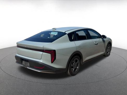 Used 2026 Kia K4 FWD image 16