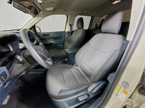 Used 2025 Ford Maverick XLT w/ Black Appearance Package image 19