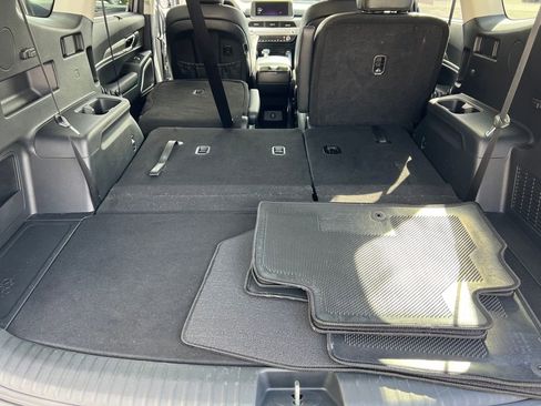 Used 2022 Kia Telluride EX w/ EX Premium Package image 19