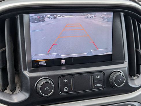 Used 2020 GMC Canyon SLT w/ Driver Alert Package AWD/4WD image 18