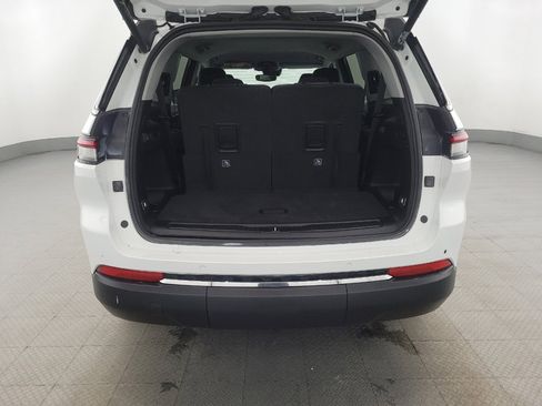 Used 2021 Jeep Grand Cherokee L Limited image 29