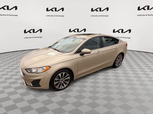 Used 2019 Ford Fusion SE AWD/4WD image 4