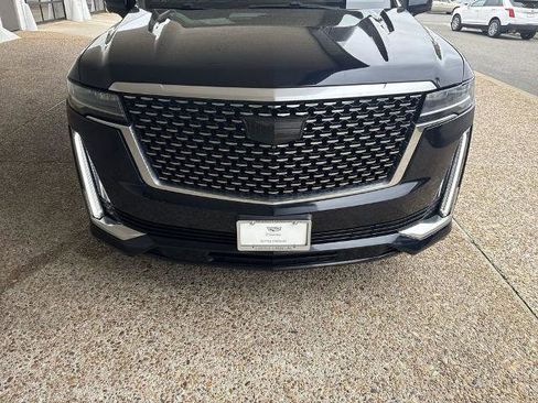 Used 2021 Cadillac Escalade Premium Luxury w/ Driver Assist Tech Package AWD/4WD image 32