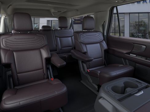 New 2025 Ford Expedition Max Platinum w/ Platinum Ultimate Package AWD/4WD image 11