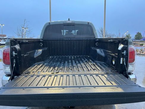 Used 2023 Toyota Tacoma TRD Off-Road AWD/4WD image 28