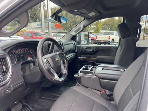 Used 2022 Chevrolet Silverado 2500 LT w/ Convenience Package image 17