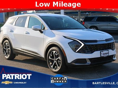 Used 2024 Kia Sportage EX image 1