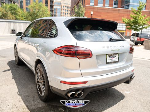 Used 2017 Porsche Cayenne S Platinum w/ Premium Package Plus (Pjy) image 5