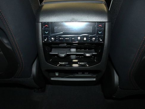 New 2026 Jeep Grand Cherokee Summit AWD/4WD image 43