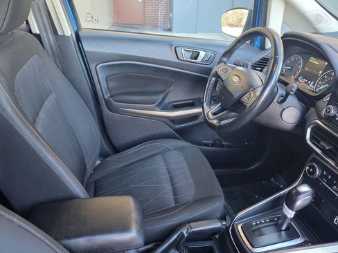 Used 2020 Ford EcoSport SE w/ SE Convenience Package image 31