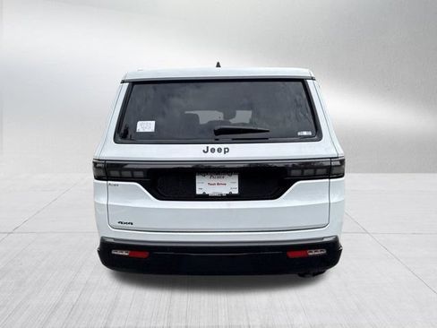 New 2026 Jeep Grand Wagoneer L Limited AWD/4WD image 6