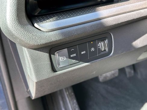 Certified 2024 Chevrolet Traverse LT w/ LPO, Floor Liner Package image 19