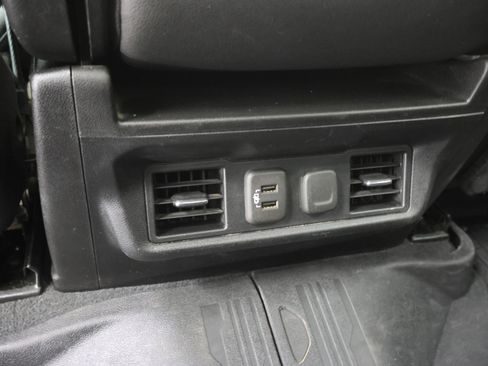 Used 2023 GMC Sierra 3500 SLT w/ Gooseneck/5TH Wheel Package image 39