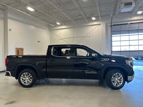 Used 2021 GMC Sierra 1500 SLE w/ X31 Off-Road Package image 8