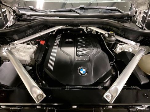 Used 2020 BMW X5 xDrive40i w/ M Sport Package image 10