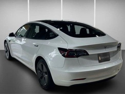 Used 2023 Tesla Model 3 Standard Range RWD image 11