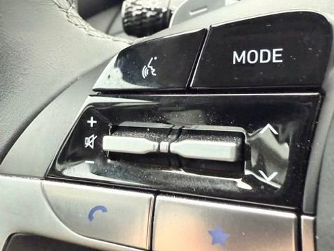 Used 2024 Hyundai Tucson Limited image 57