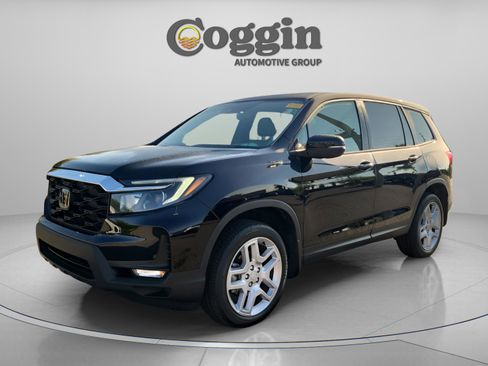 Used 2025 Honda Passport EX-L image 2