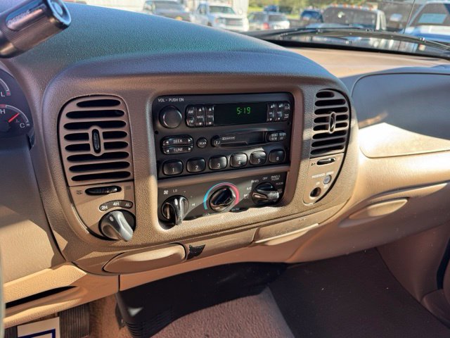 Used 1999 Ford F150 XLT AWD/4WD image 20