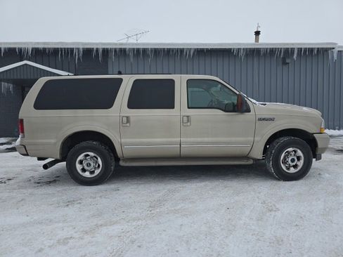 Used 2004 Ford Excursion Limited image 8