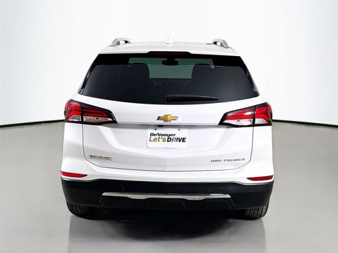 Used 2024 Chevrolet Equinox Premier image 8