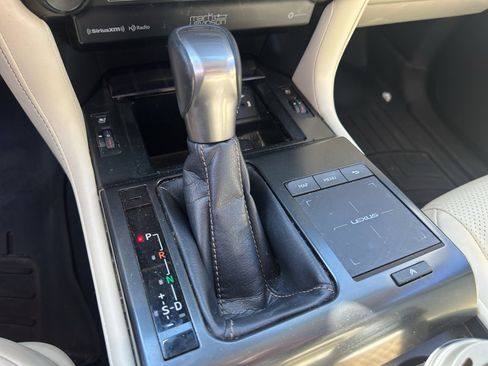 Used 2023 Lexus GX 460 Luxury w/ Sport Design Package image 24