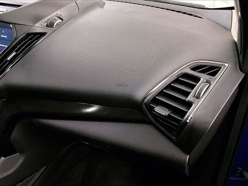 Used 2017 Ford Escape Titanium image 15