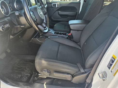 Used 2021 Jeep Wrangler Unlimited Sport AWD/4WD image 17