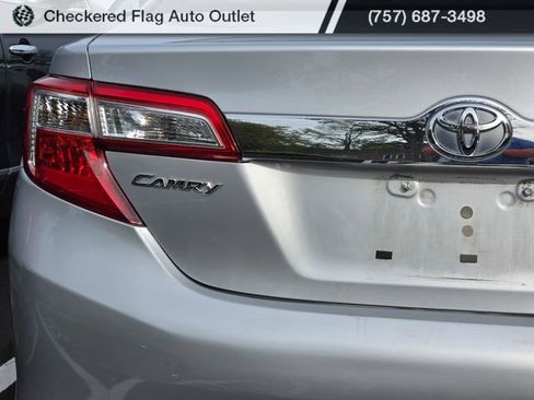Used 2014 Toyota Camry XLE image 7