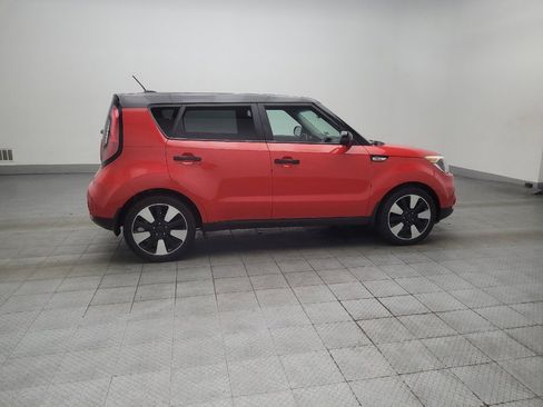 Used 2019 Kia Soul + FWD image 10