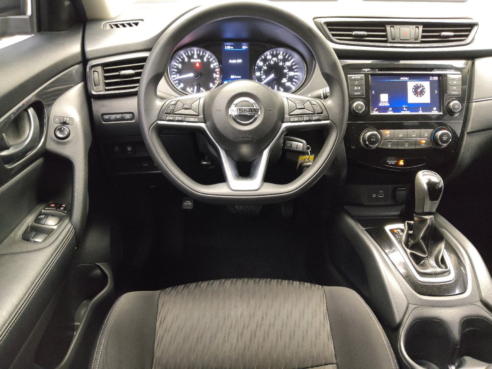 Used 2020 Nissan Rogue S FWD image 22