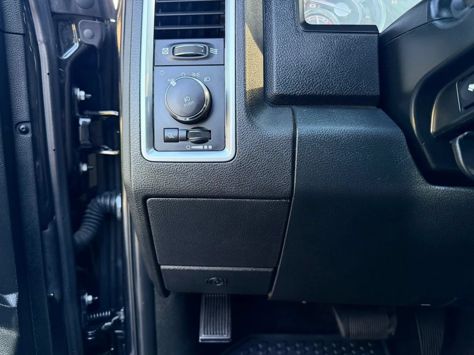 Used 2017 RAM 1500 Limited AWD/4WD image 44