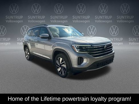 Used 2025 Volkswagen Atlas SE FWD image 4