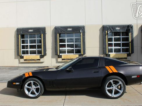 Used 1988 Chevrolet Corvette Custom image 11