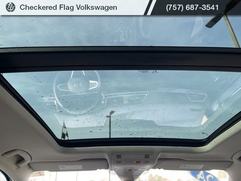 Used 2024 Volkswagen Tiguan SE image 26