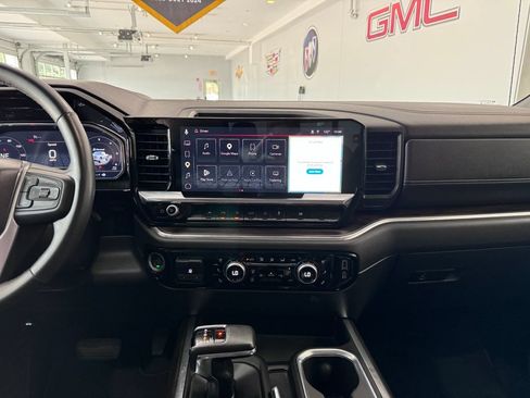 Certified 2023 GMC Sierra 1500 SLT w/ SLT Premium Plus Package AWD/4WD image 19