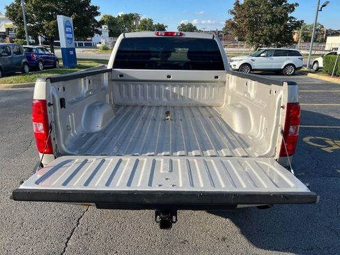 Used 2009 Chevrolet Silverado 2500 LT w/ Interior Plus Package AWD/4WD image 15