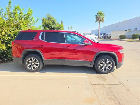 Used 2021 GMC Acadia SLE FWD image 3