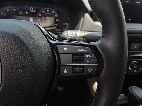 Used 2025 Honda Accord Touring image 25