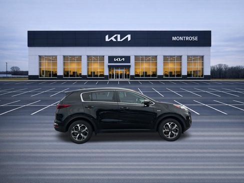 Used 2020 Kia Sportage LX AWD/4WD image 4