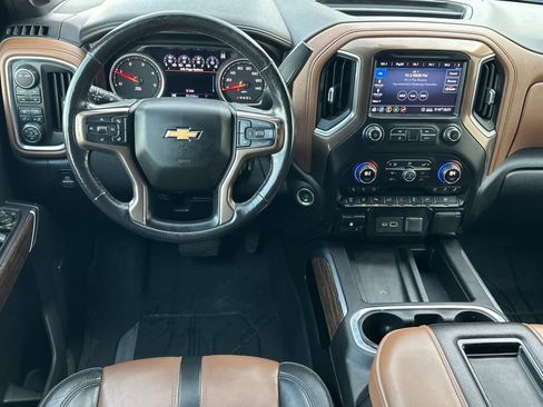 Used 2020 Chevrolet Silverado 2500 High Country image 15