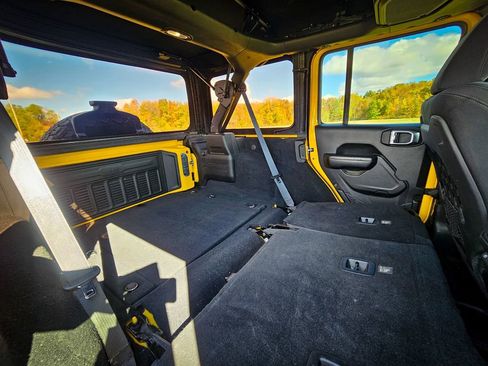 Used 2018 Jeep Wrangler Unlimited Rubicon w/ LED Lighting Group image 33