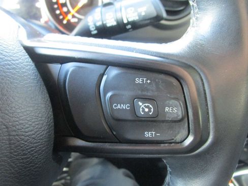 Used 2019 Jeep Wrangler Unlimited Sport S image 30