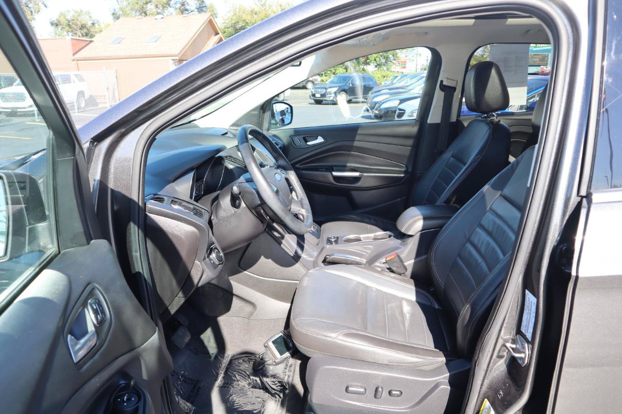 Used 2015 Ford Escape Titanium AWD/4WD image 18